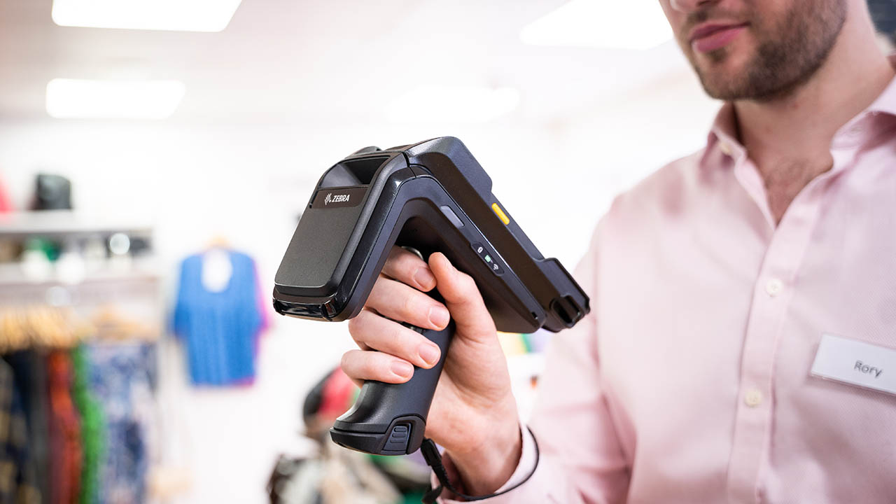 Researcher-Led Simulation with PacSun Reveals Why Inventory Planning, Store Operations, and E-commerce Fulfillment Problems Can’t Be Solved in Silos